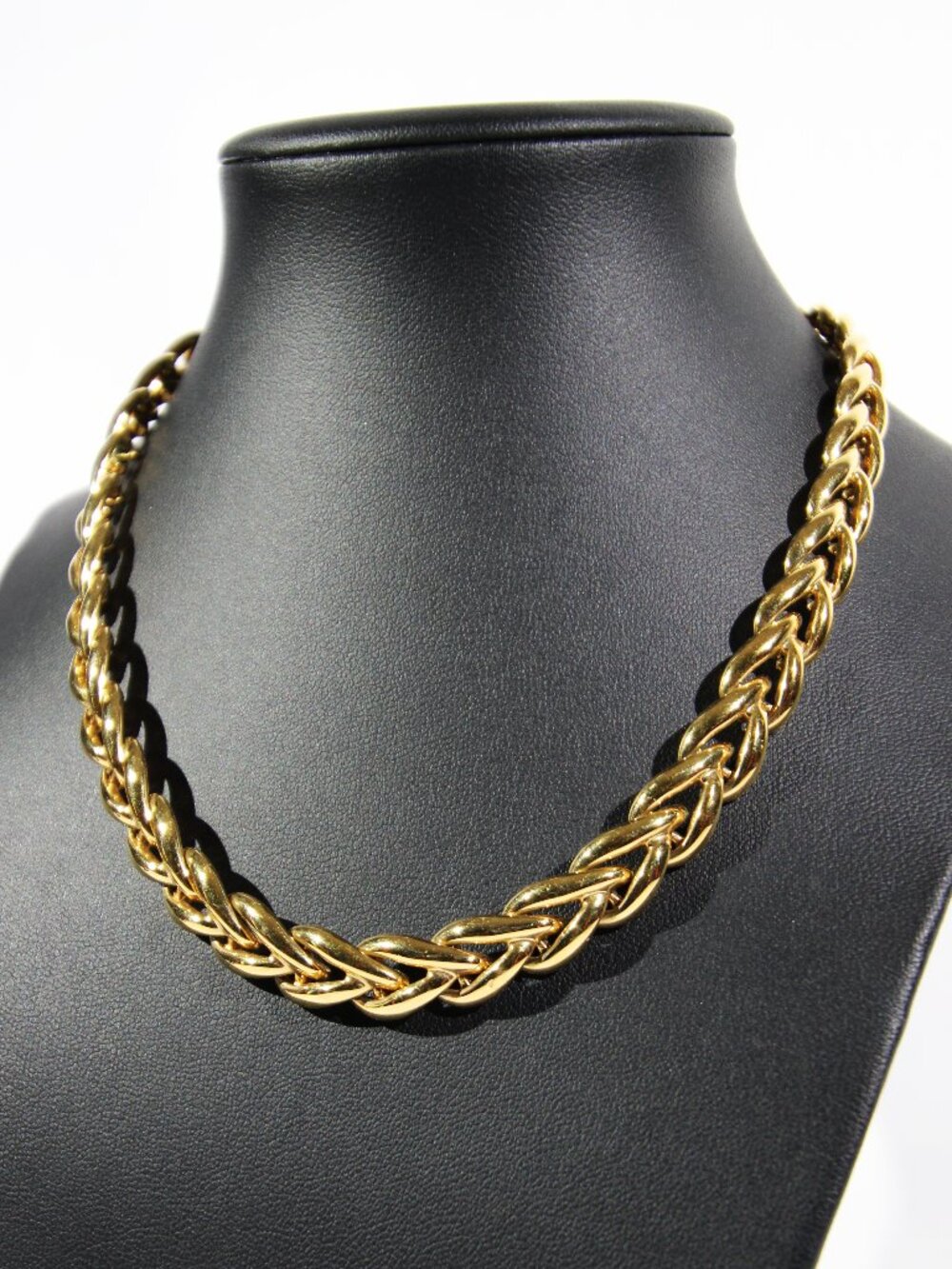 Vintage Napier Gold Tone Wheat Style 1/2" Wide Link Chain.